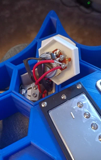 Honeycomb Guitar Version 1 - Image 6