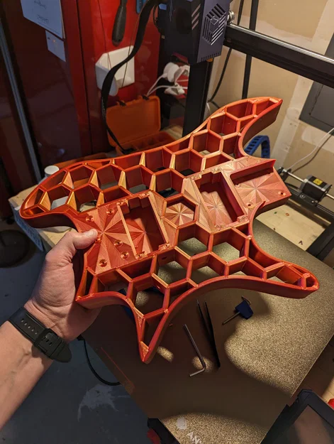 Mẫu in 3D thân đàn Guitar Honeycomb độc đáo cho người mê DIY - Image 1