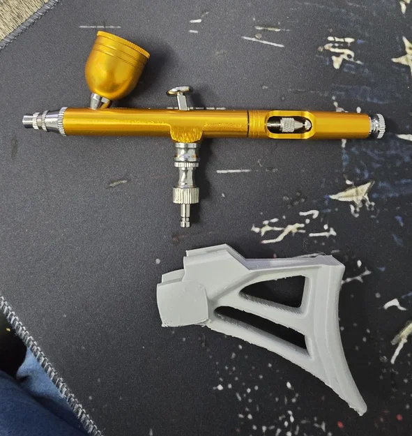Tay cầm súng phun sơn Airbrush (Generic Airbrush Handle) in 3D - Image 1
