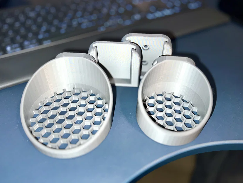 Giá đỡ ly tháo rời (Removable cupholder) - Image 2