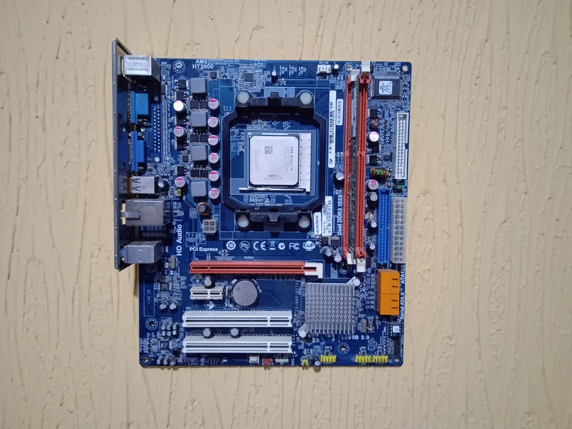 Giá treo tường bo mạch chủ ATX (ATX Motherboard Wall Mount) - Image 1