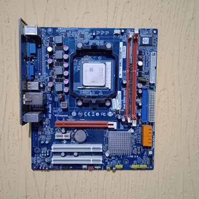 Giá treo tường bo mạch chủ ATX (ATX Motherboard Wall Mount)