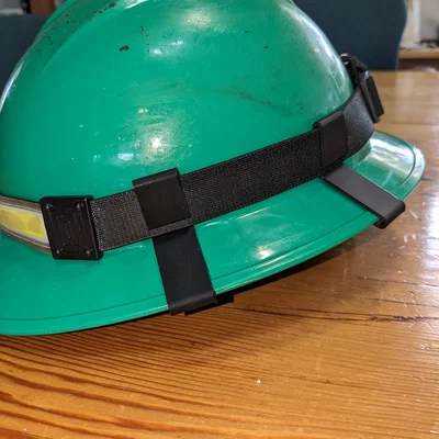 Kẹp giữ đèn đội đầu cho nón bảo hộ (Hardhat Headlamp Clip)