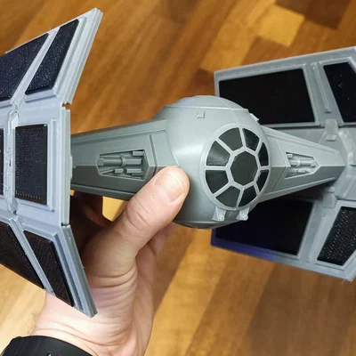 Tie Fighter Darth Vader (in 1 filament) - tách linh kiện tốt hơn (chỉ 6 plates)