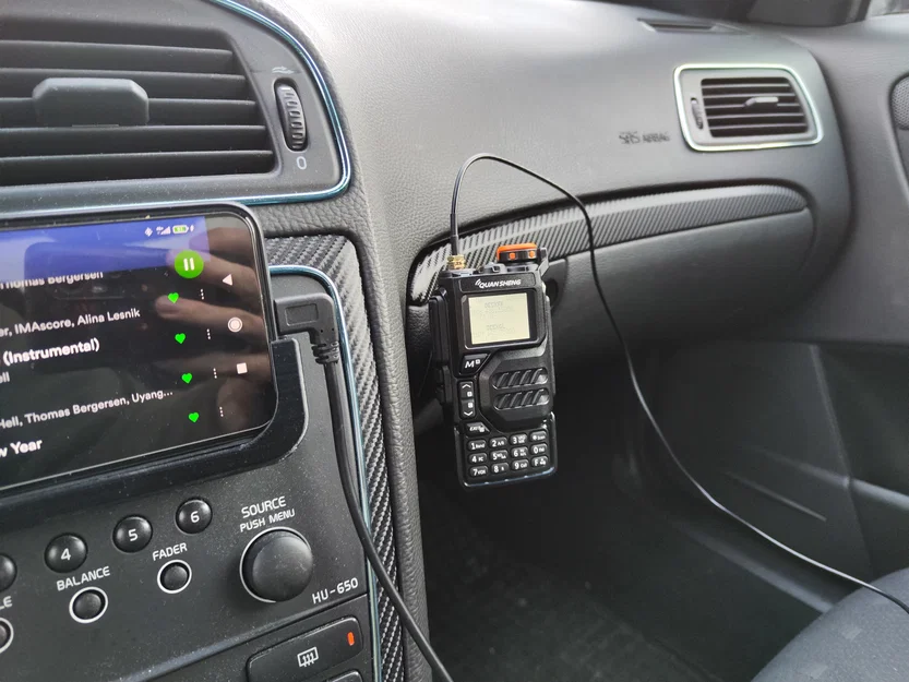 Ngàm gắn xe góc nghiêng cho Quansheng UV K5/K6/K8/Plus - Image 1