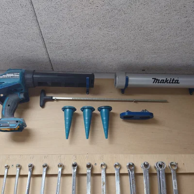 Giá treo tường cho Makita DCG180ZX