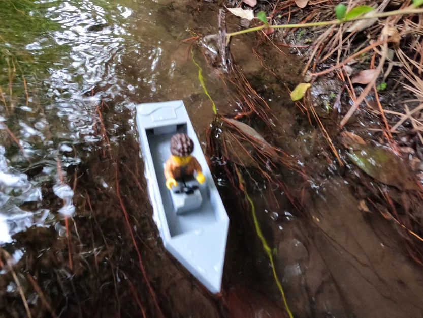 Thuyền Lego nổi (Floating Lego boat) - Image 1