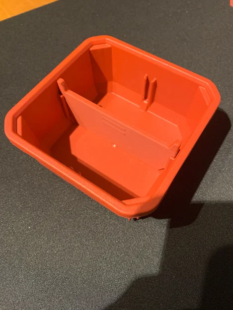 Vách ngăn chia khay đựng đồ Milwaukee Packout in 3D tiện lợi - Image 1
