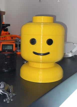 Hộp đựng đồ hình đầu Lego có nắp vặn độc đáo cho bàn làm việc - Image 1