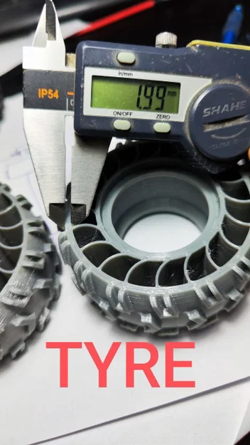 Bánh xe địa hình Off-road 82x34mm cho mô hình 1/12 (Vật liệu TPU) - Image 2