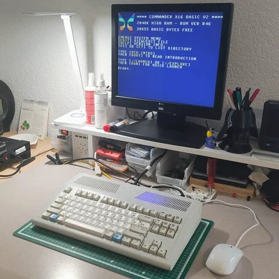 Vỏ máy tính Retro Wedge Computer Case