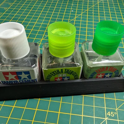 Giá đỡ keo Tamiya (Tamiya glue holder)