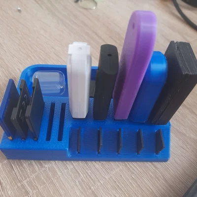 Khay đựng USB kèm ngăn chứa (USB holder with tray)