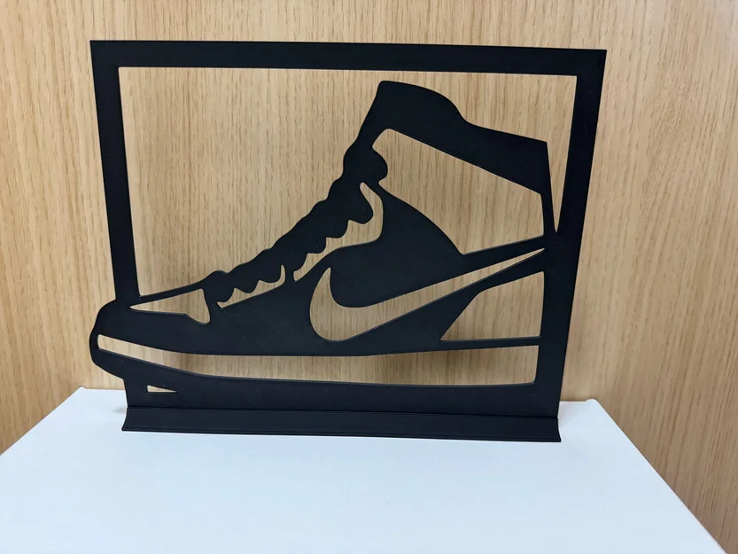 Mô hình trang trí để bàn Nike Air Jordan siêu chất cho dân chơi sneaker - Image 1