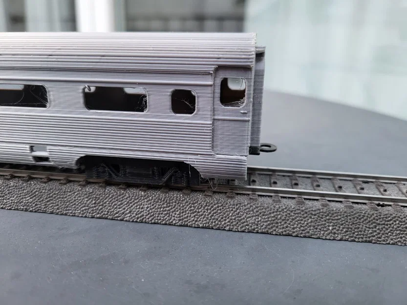 Toa hành khách AMTRAK STREAMLINER COACH - H0 SCALE - Image 4