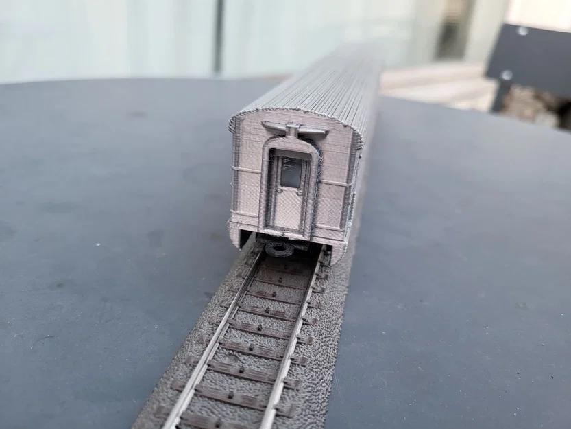 Toa hành khách AMTRAK STREAMLINER COACH - H0 SCALE - Image 5