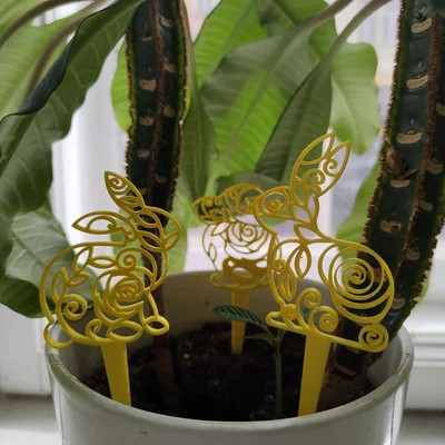 Đồ trang trí Phục Sinh – gia đình thỏ (Velikonoční ozdoba - zaječí rodinka)