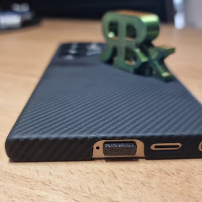 Nắp che bụi USB‑C cho smartphone Android kèm ống bọc siêu mỏng