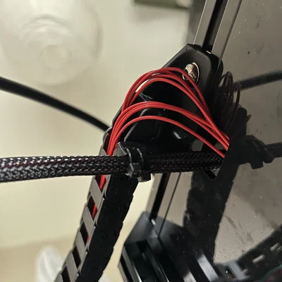 Voron Can Bus z-chain mount ngang có strain relief