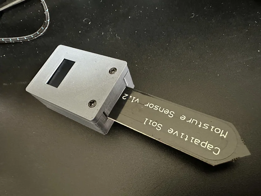 Cảm biến độ ẩm đất dùng ESP32 kèm màn hình OLED (vỏ case in 3D) - Image 5