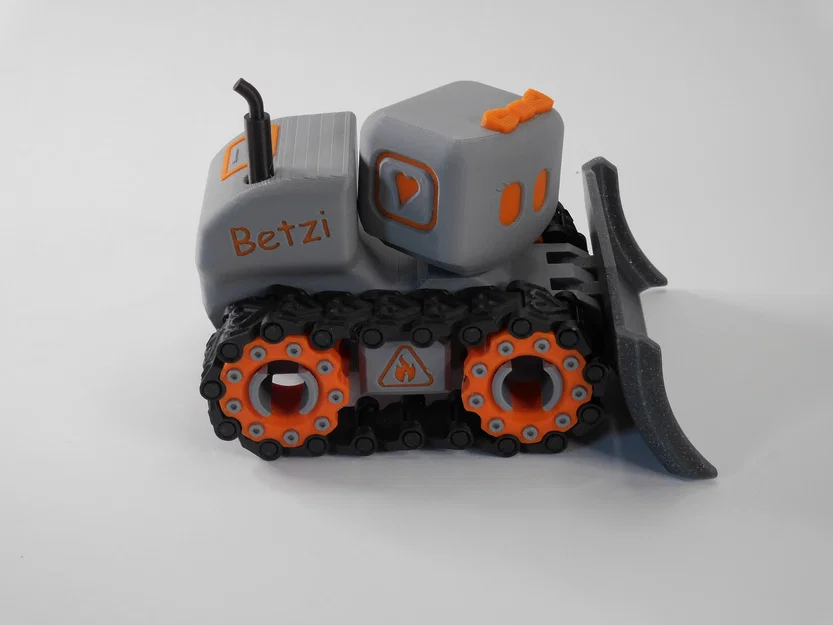 Betzi – Xe Ủi Nhỏ (Betzi the little Bulldozer) - Image 5