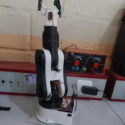 Cánh tay robot (brazo robótico)
