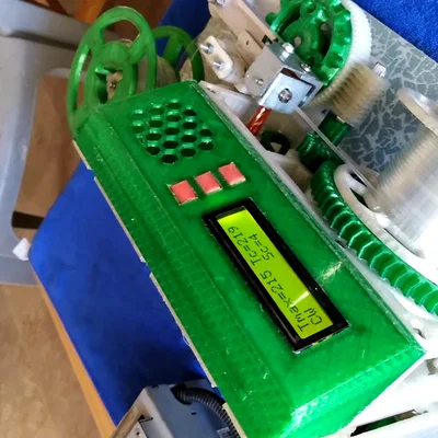 Máy tự chế tạo sợi in 3D từ chai nhựa PET (Filament maker)