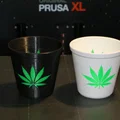 Chậu hoa hoạ tiết lá cần sa (Flowerpot with weed leaves) - Thumbnail 1