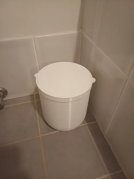Thùng rác (rubbish bin) nắp tự đóng - Image 1
