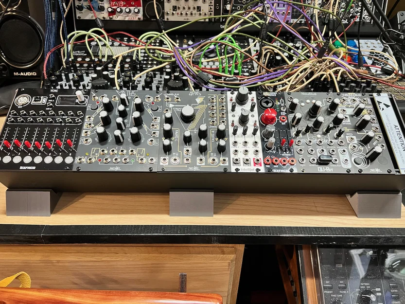 Chân đế nghiêng 22 độ cho Make Noise, Erica Synths và các loại skiff/case một hàng - Image 7