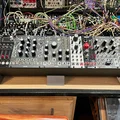 Chân đế nghiêng 22 độ cho Make Noise, Erica Synths và các loại skiff/case một hàng - Thumbnail 7