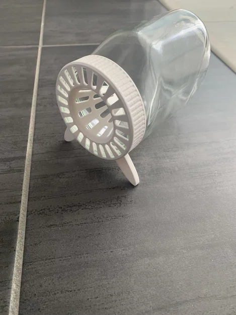 Nắp bẫy ong bắp cày có chân đế in 3D cho hũ thủy tinh - Image 3