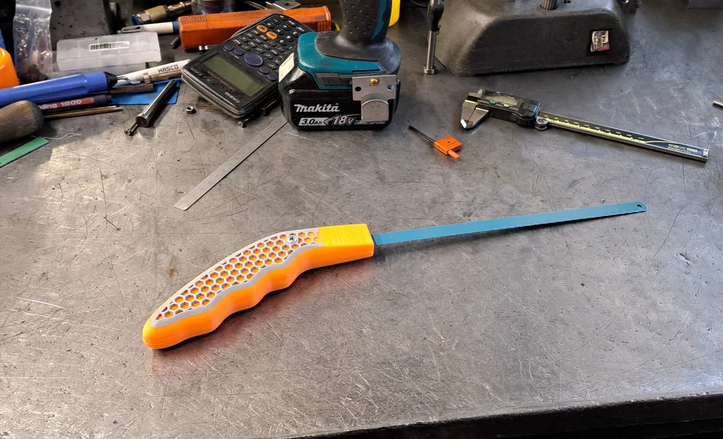 Tay cầm lưỡi cưa sắt (Hacksaw Blade Handle) - Image 1