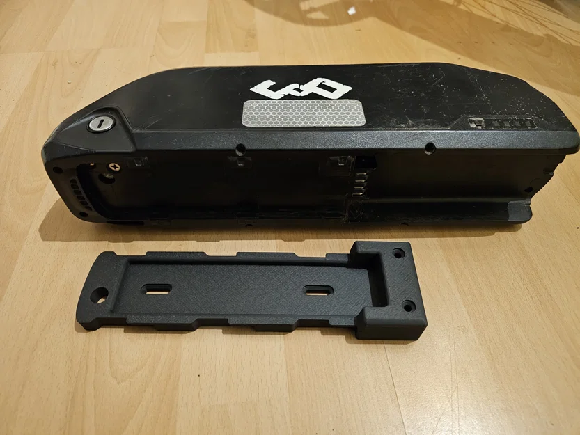 Giá treo pin Ebike Hailong (3-Notch) gắn tường - Image 1