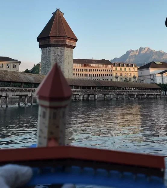 Cầu Chapel Bridge (Kapellbrücke) - Lucerne, Thụy Sĩ - Image 3