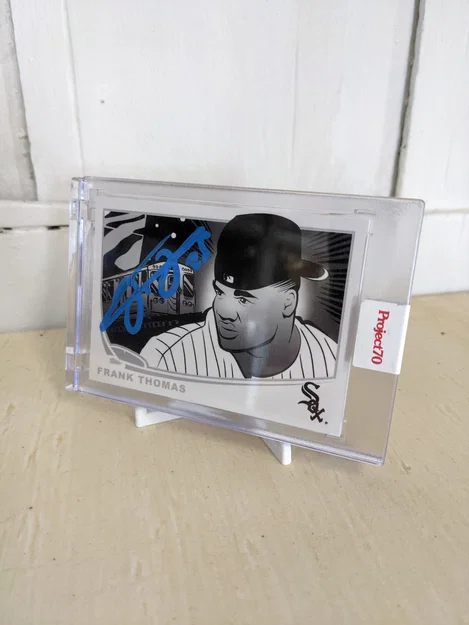 Kệ đỡ Trading Card Stand - Image 2