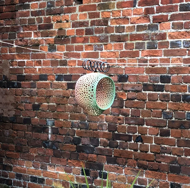 Máng ăn chim hoạ tiết Voronoi (Bird feeder with Voronoi pattern) - Image 3