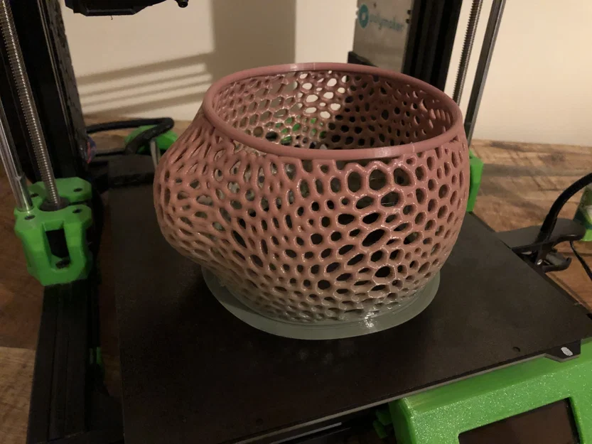 Máng ăn chim hoạ tiết Voronoi (Bird feeder with Voronoi pattern) - Image 4