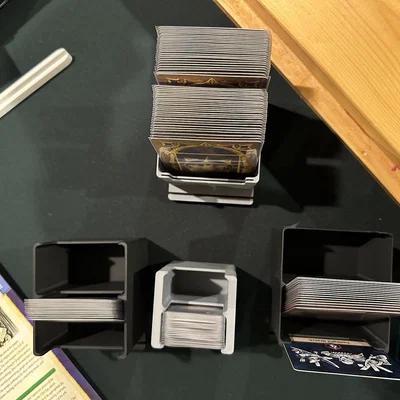 Khay/đế dựng bài Agemonia (card & deck holders)