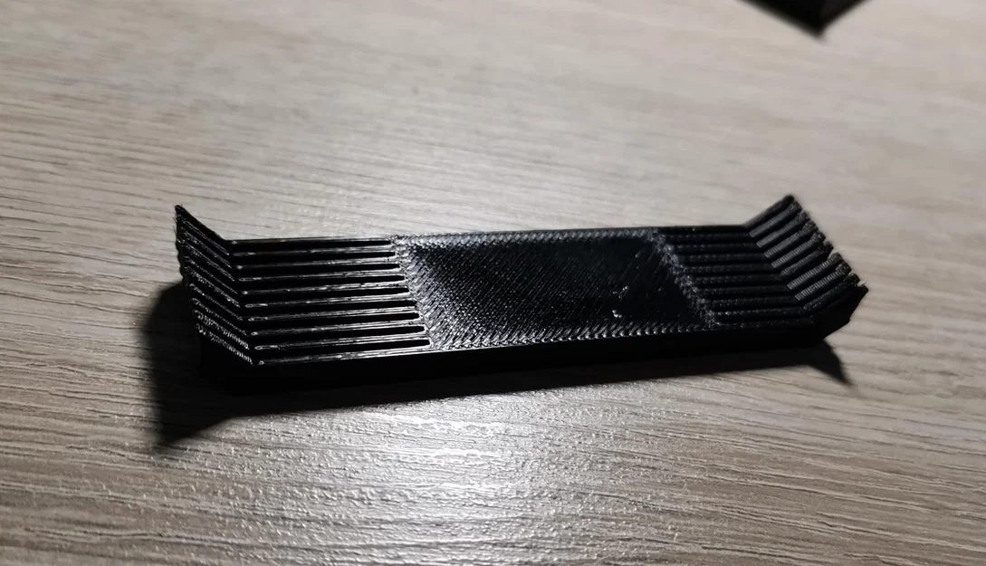 Lược vệ sinh condenser máy sấy (Dryer condenser cleaning comb) - Image 1