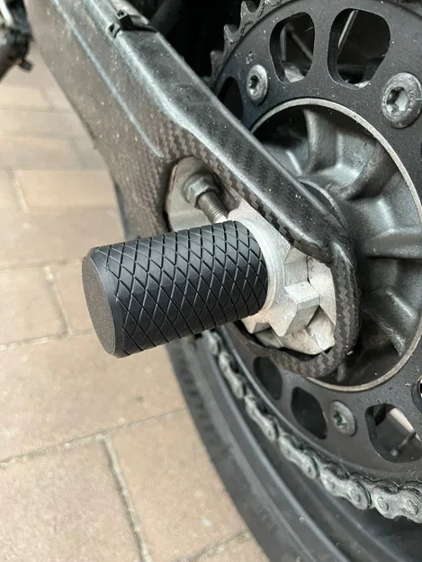 Bảo vệ trục sau KTM 690 SMC R (Axlesliders rear) - Image 1