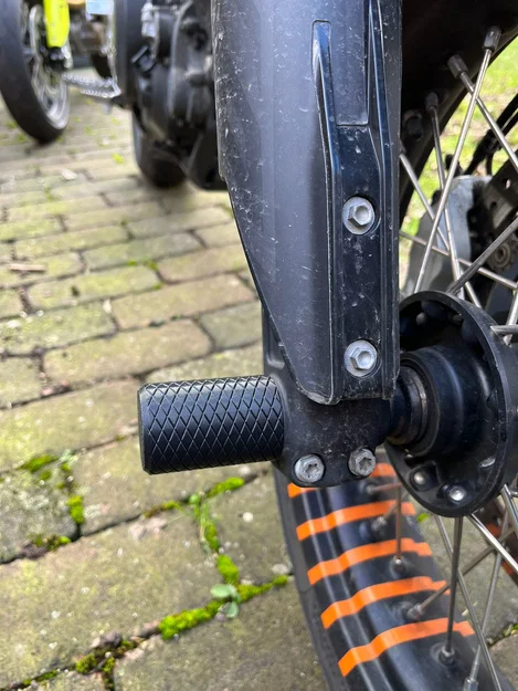 Bảo vệ trục trước (Axlesliders front) cho KTM 690 SMC R - Image 1