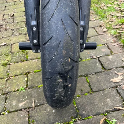 Bảo vệ trục trước (Axlesliders front) cho KTM 690 SMC R