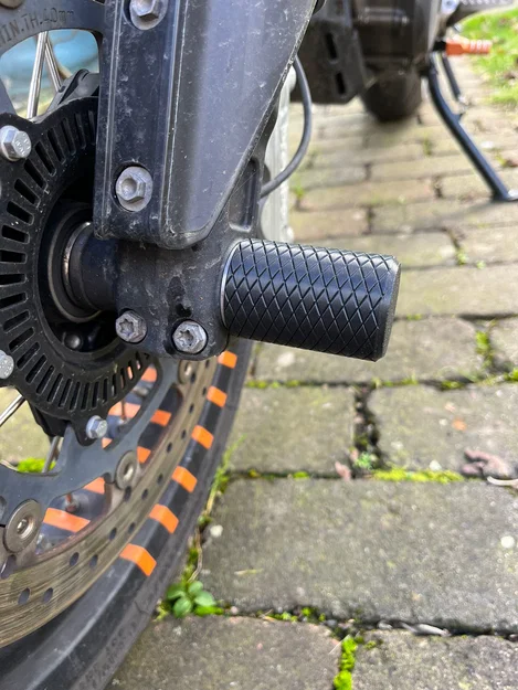 Bảo vệ trục trước (Axlesliders front) cho KTM 690 SMC R - Image 3