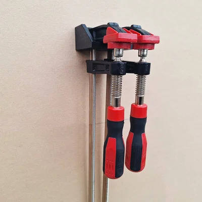 Giá treo kẹp gỗ Parkside (Clamp Holder) gọn gàng cho xưởng mộc