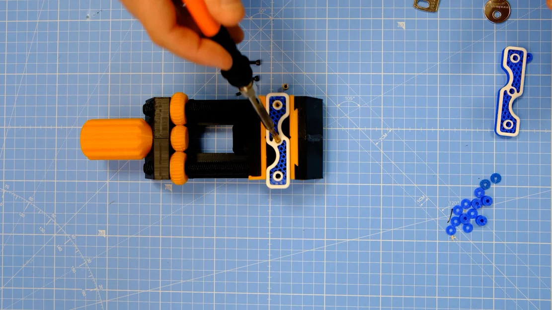 Móc khóa kiểu Dao đa năng Thụy Sĩ (Llavero tipo Navaja Suiza) - Image 4