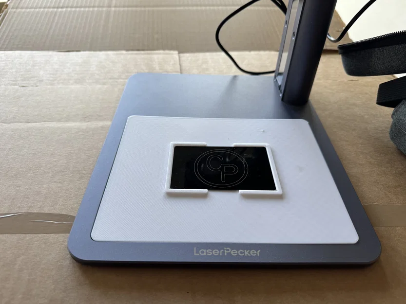 Khuôn định vị danh thiếp kim loại cho Laserpecker LP4 cực tiện lợi - Image 1