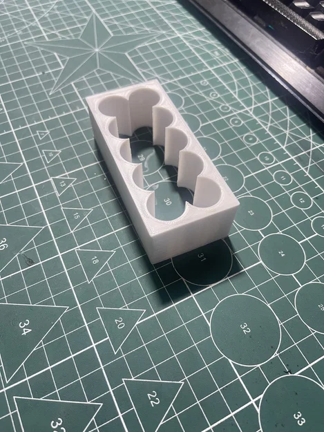 Khuôn in 3D hỗ trợ hàn cell pin 18650 chuyên dụng - Image 1