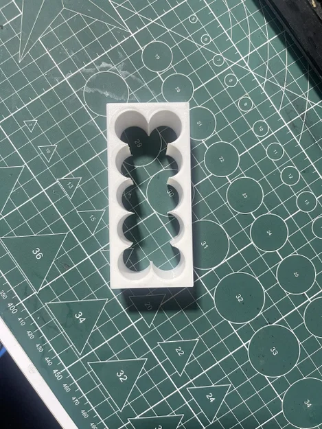 Khuôn in 3D hỗ trợ hàn cell pin 18650 chuyên dụng - Image 2