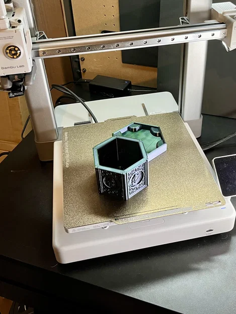 Chậu Cây Trippy Little Flower Pot - Image 15